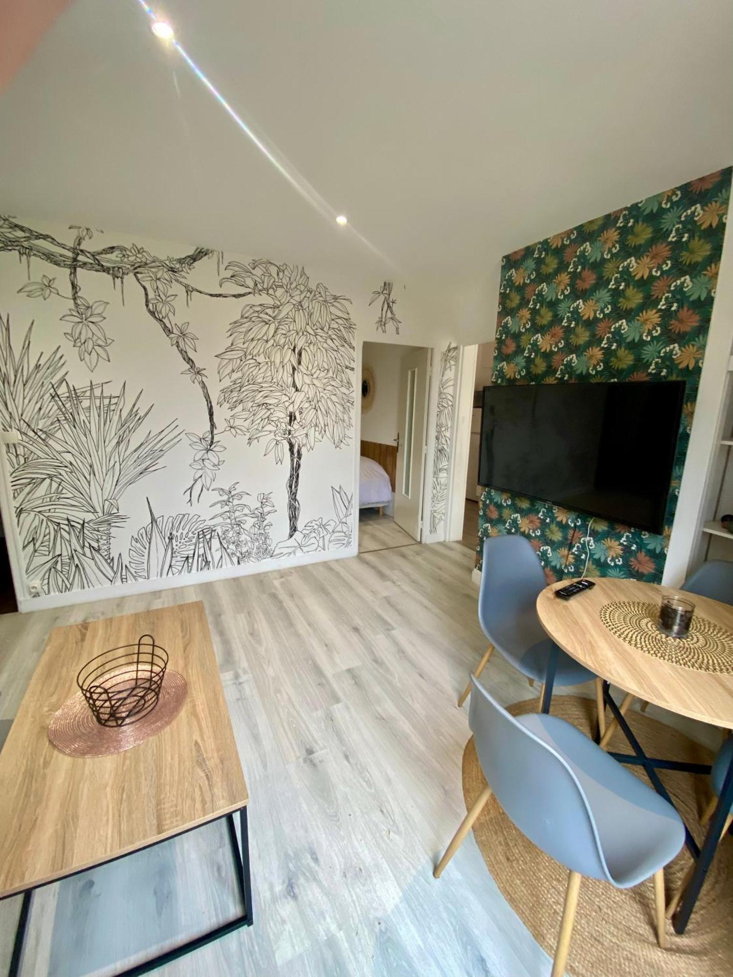 Maison Ville T2 Quartier Calme Parking Gratuit Saint-Julien-les-Villas المظهر الخارجي الصورة